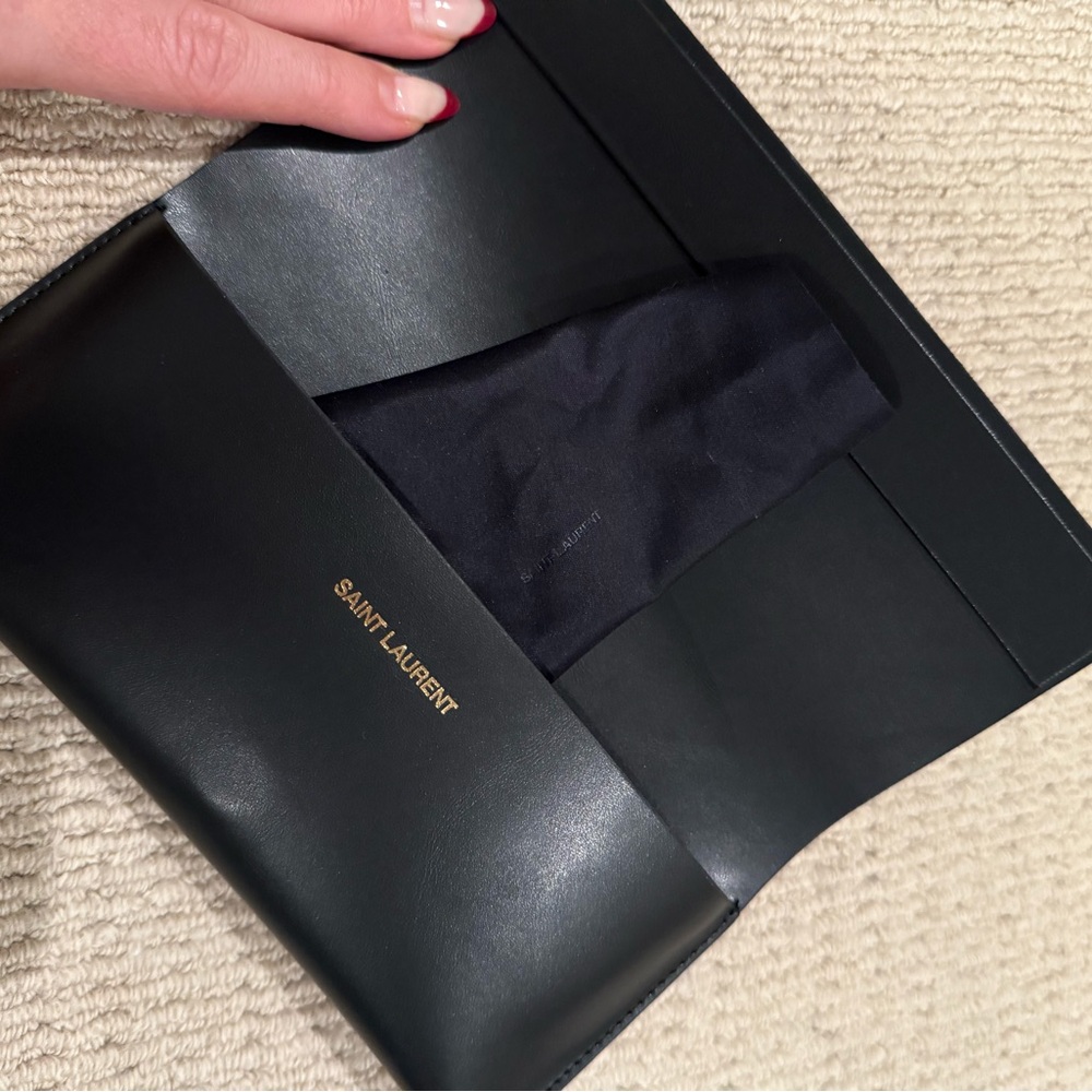 Saint Laurent Black Cat-Eye Sunglasses - Picture 5 of 6